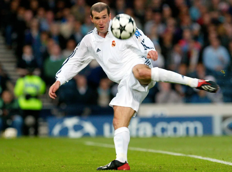 Zidane'ın Final Volesi (2002)